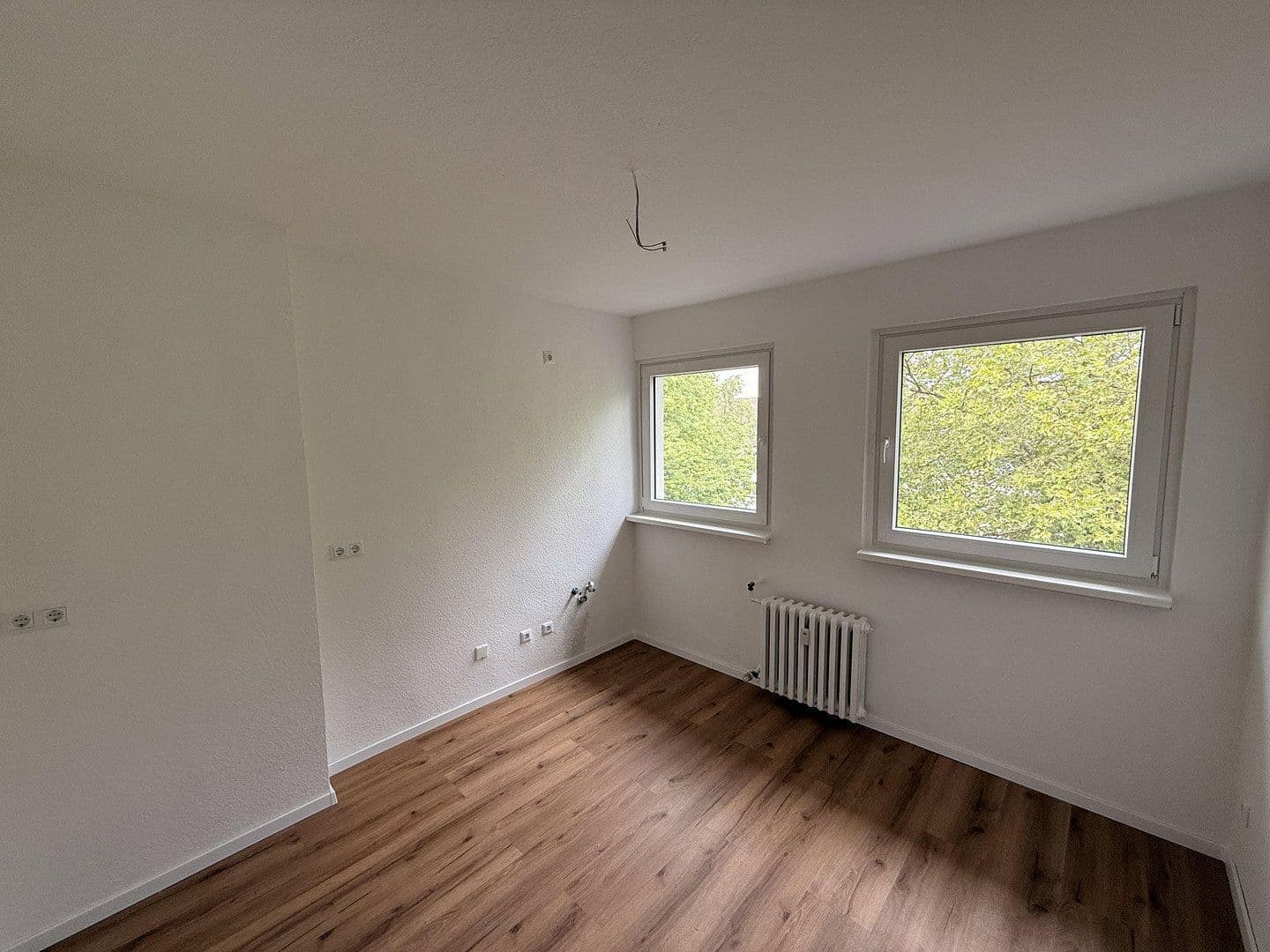 Pronájem bytu 3+1 96 m², Ruhrallee 26, Essen, Severní Porýní-Vestfálsko Pronájem bytu 3+1 96 m², Ruhrallee 26, Essen, Severní Porýní-Vestfálsko