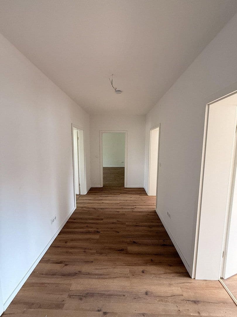 Pronájem bytu 3+1 96 m², Ruhrallee 26, Essen, Severní Porýní-Vestfálsko Pronájem bytu 3+1 96 m², Ruhrallee 26, Essen, Severní Porýní-Vestfálsko