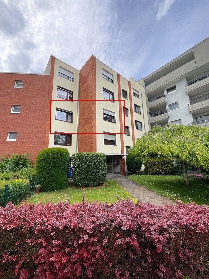 Prodej bytu 3+1 89 m², Heinrich-Gossen Str. 3, Düren, Severní Porýní-Vestfálsko Prodej bytu 3+1 89 m², Heinrich-Gossen Str. 3, Düren, Severní Porýní-Vestfálsko