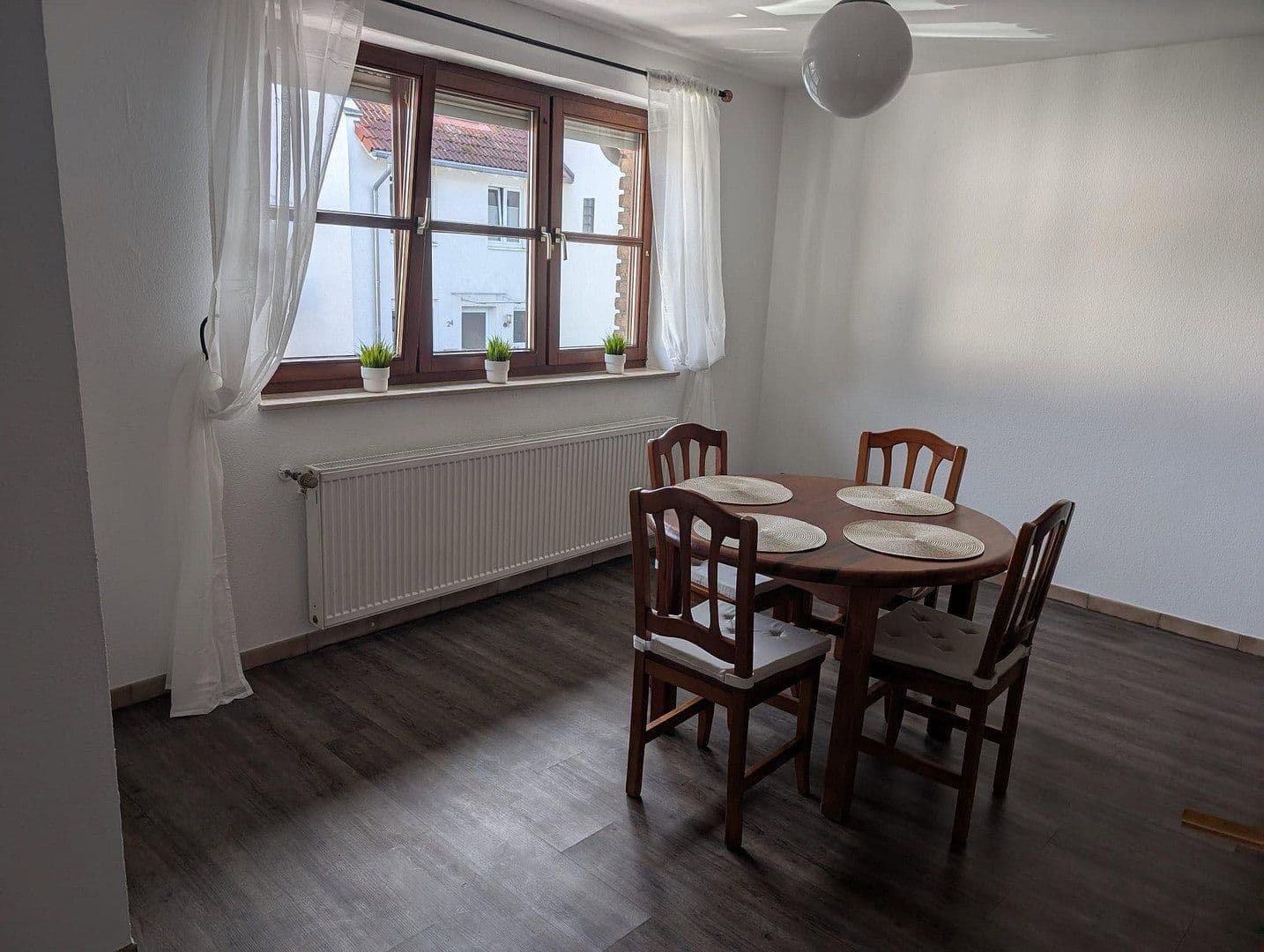 Pronájem bytu 3+1 78 m², Ippendorf, Severní Porýní-Vestfálsko Pronájem bytu 3+1 78 m², Ippendorf, Severní Porýní-Vestfálsko