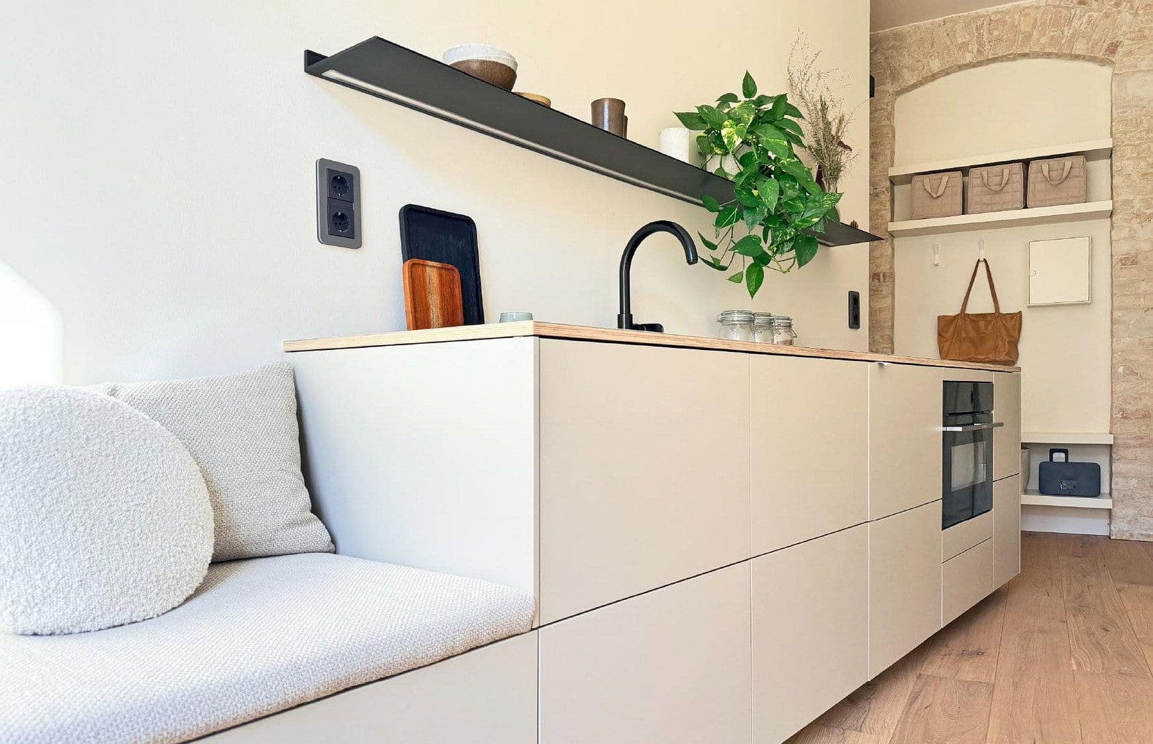 Prodej bytu 1+1 42 m², Chodowieckistr. 29, Berlin, Berlín Prodej bytu 1+1 42 m², Chodowieckistr. 29, Berlin, Berlín