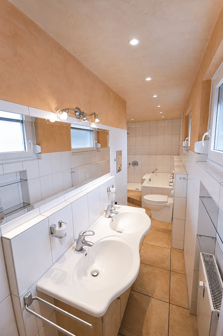 Pronájem bytu 4+1 125 m², Rosenstraße 77b, Tönisvorst, Severní Porýní-Vestfálsko Pronájem bytu 4+1 125 m², Rosenstraße 77b, Tönisvorst, Severní Porýní-Vestfálsko