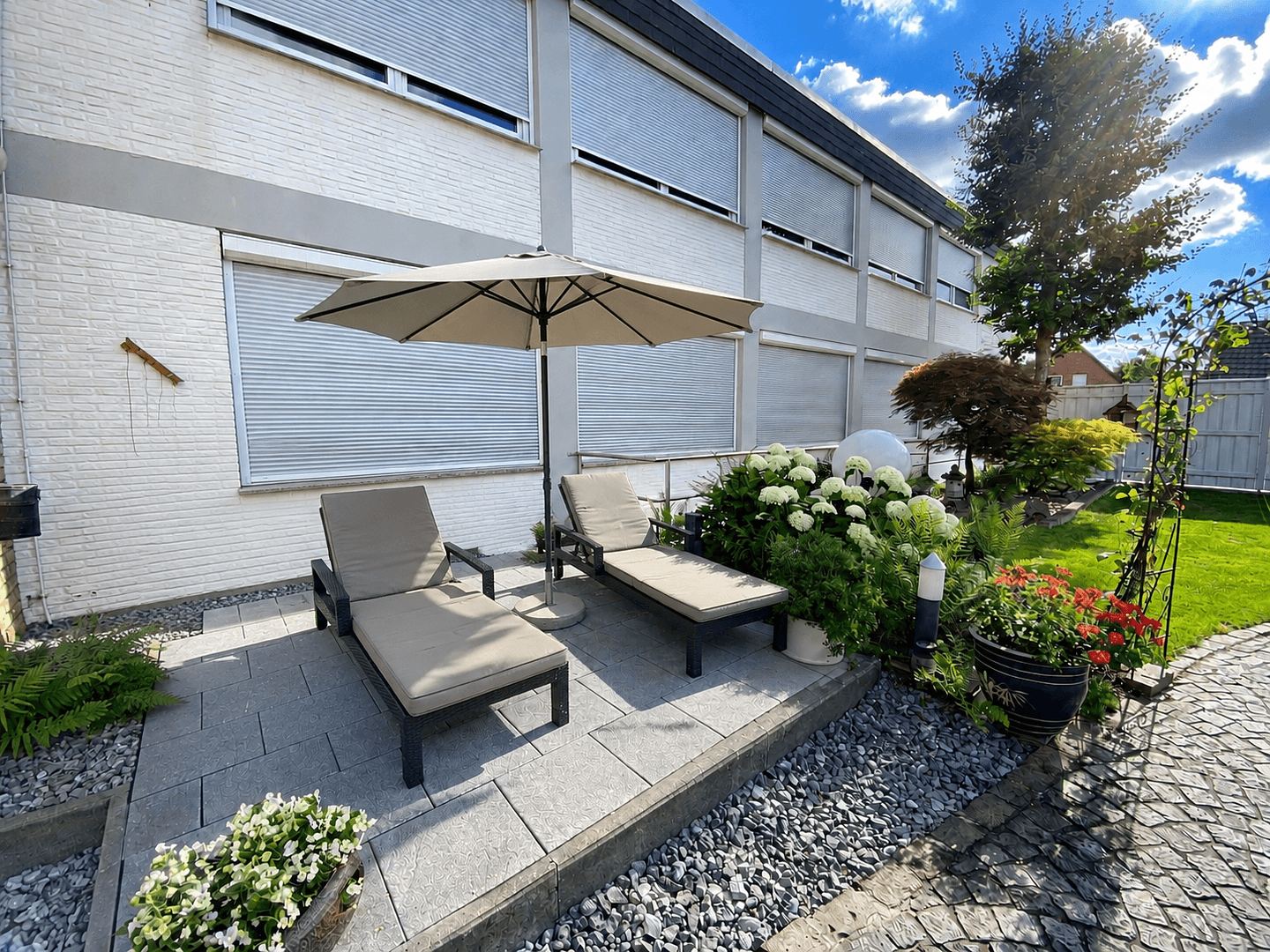 Pronájem bytu 4+1 125 m², Rosenstraße 77b, Tönisvorst, Severní Porýní-Vestfálsko Pronájem bytu 4+1 125 m², Rosenstraße 77b, Tönisvorst, Severní Porýní-Vestfálsko