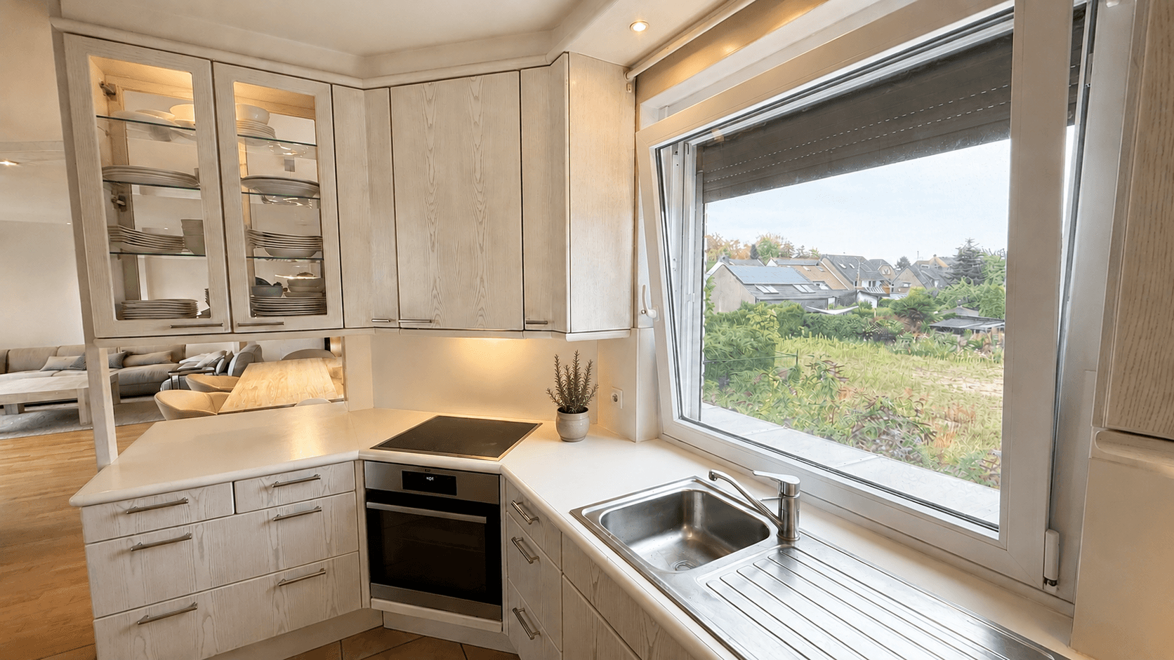 Pronájem bytu 4+1 125 m², Rosenstraße 77b, Tönisvorst, Severní Porýní-Vestfálsko Pronájem bytu 4+1 125 m², Rosenstraße 77b, Tönisvorst, Severní Porýní-Vestfálsko