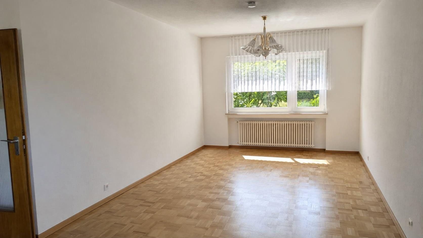 Pronájem bytu 4+kk 113 m², Tüllinger Straße 76, Lörrach, Bádensko-Württembersko Pronájem bytu 4+kk 113 m², Tüllinger Straße 76, Lörrach, Bádensko-Württembersko