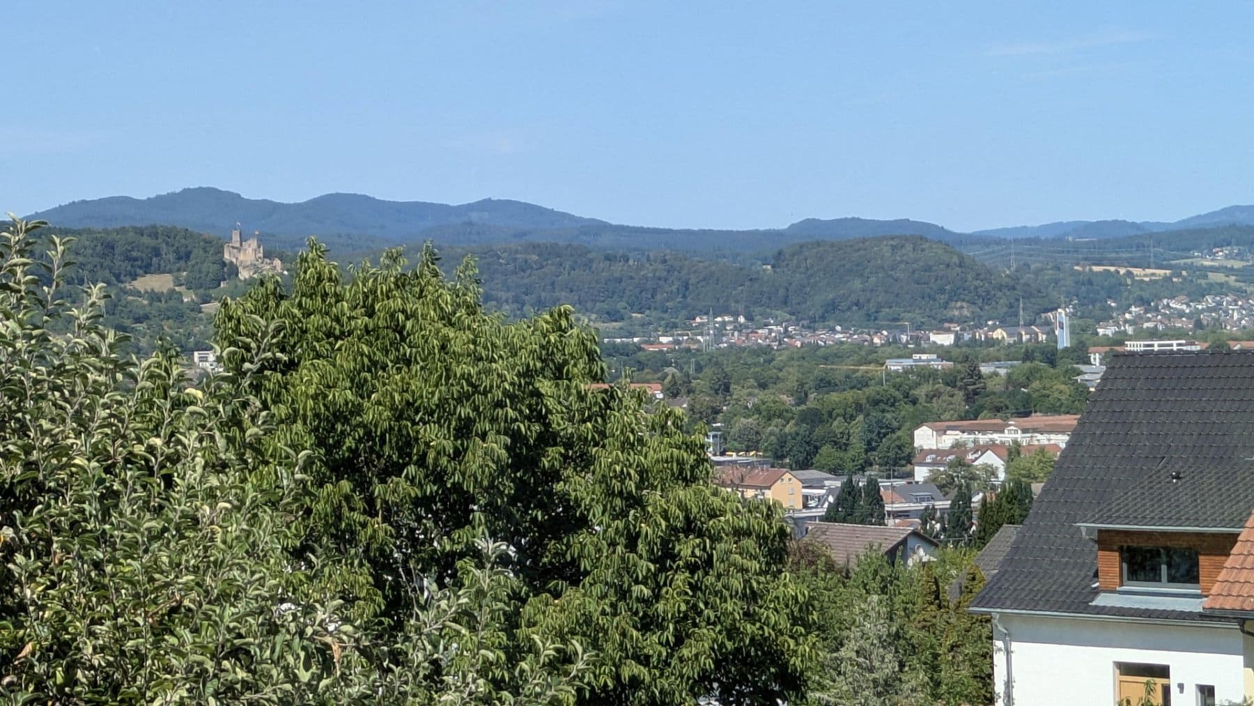 Pronájem bytu 4+kk 113 m², Tüllinger Straße 76, Lörrach, Bádensko-Württembersko Pronájem bytu 4+kk 113 m², Tüllinger Straße 76, Lörrach, Bádensko-Württembersko