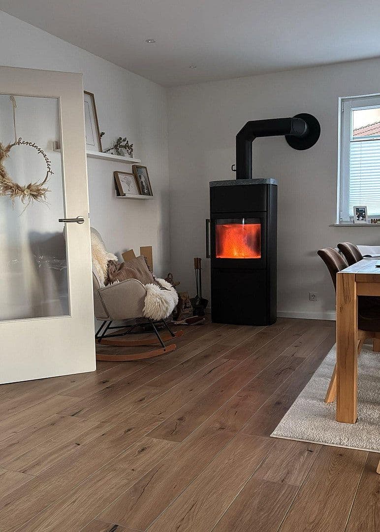 Prodej domu 130 m², pozemek 593 m², Mertloch, Porýní-Falc Prodej domu 130 m², pozemek 593 m², Mertloch, Porýní-Falc