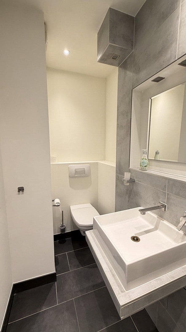 Prodej bytu 1+kk 38 m², Claudiusstraße 10, Berlin, Berlín Prodej bytu 1+kk 38 m², Claudiusstraße 10, Berlin, Berlín