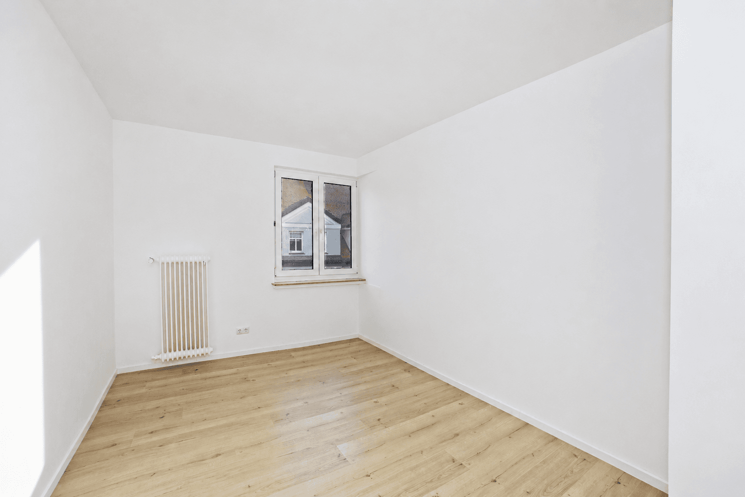 Prodej bytu 3+1 82 m², München, Bavorsko Prodej bytu 3+1 82 m², München, Bavorsko