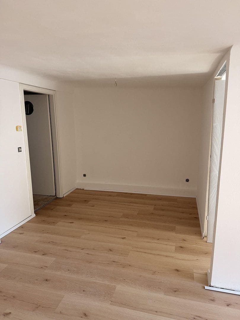 Pronájem bytu 2+1 31 m², Plieningen, Bádensko-Württembersko Pronájem bytu 2+1 31 m², Plieningen, Bádensko-Württembersko