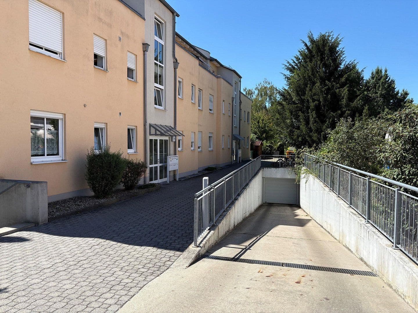 Pronájem bytu 2+1 51 m², Oberländerstrasse 76, Augsburg, Bavorsko Pronájem bytu 2+1 51 m², Oberländerstrasse 76, Augsburg, Bavorsko