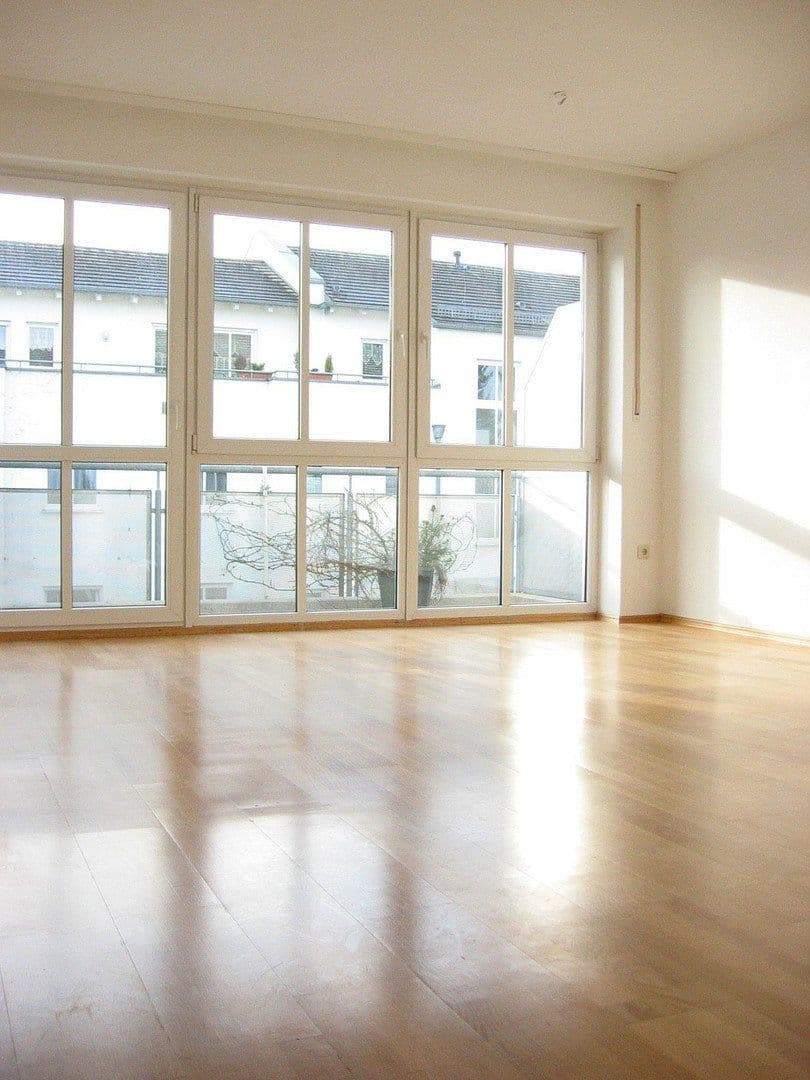 Pronájem bytu 2+1 51 m², Oberländerstrasse 76, Augsburg, Bavorsko Pronájem bytu 2+1 51 m², Oberländerstrasse 76, Augsburg, Bavorsko