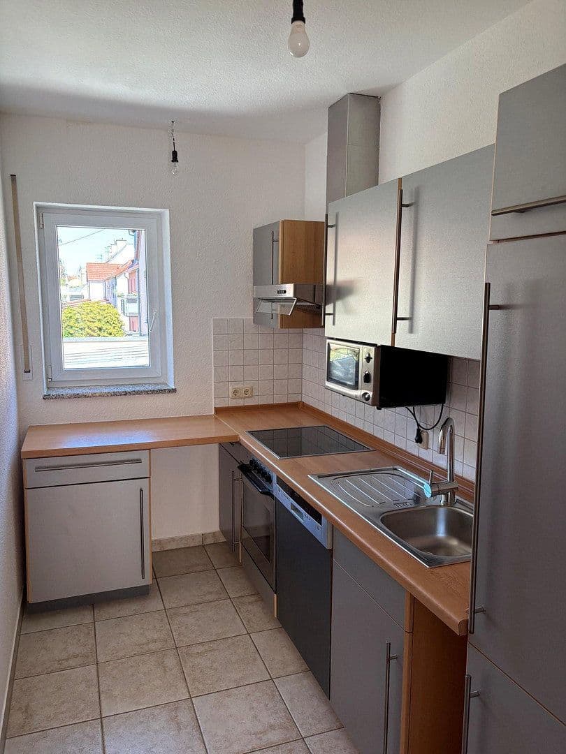 Pronájem bytu 2+1 51 m², Oberländerstrasse 76, Augsburg, Bavorsko Pronájem bytu 2+1 51 m², Oberländerstrasse 76, Augsburg, Bavorsko