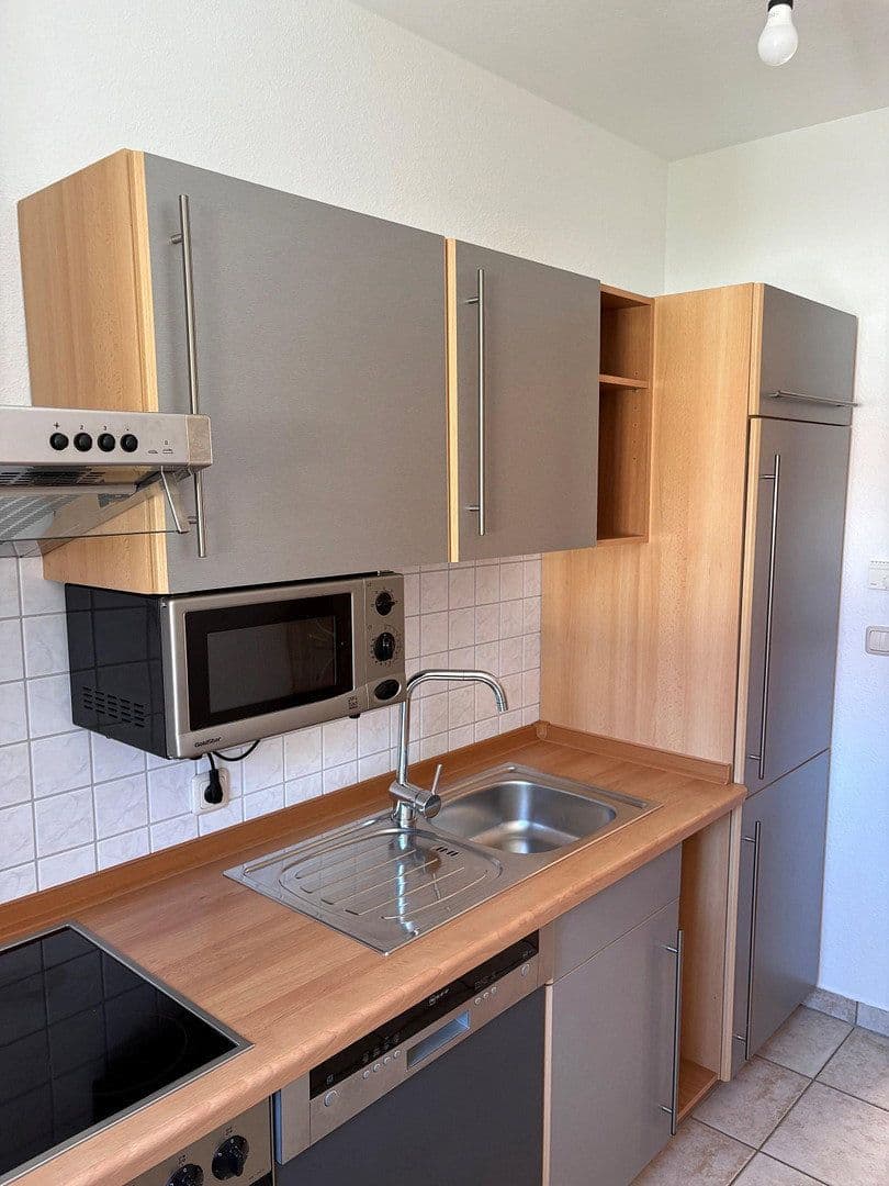 Pronájem bytu 2+1 51 m², Oberländerstrasse 76, Augsburg, Bavorsko Pronájem bytu 2+1 51 m², Oberländerstrasse 76, Augsburg, Bavorsko