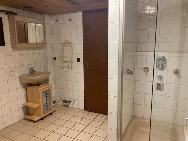 Prodej domu 148 m², pozemek 228 m², Langenfeld (Rheinland), Severní Porýní-Vestfálsko Prodej domu 148 m², pozemek 228 m², Langenfeld (Rheinland), Severní Porýní-Vestfálsko