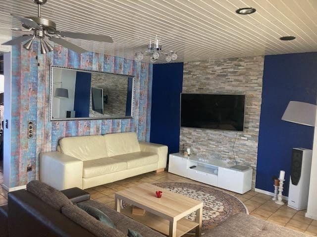 Prodej domu 148 m², pozemek 228 m², Langenfeld (Rheinland), Severní Porýní-Vestfálsko Prodej domu 148 m², pozemek 228 m², Langenfeld (Rheinland), Severní Porýní-Vestfálsko