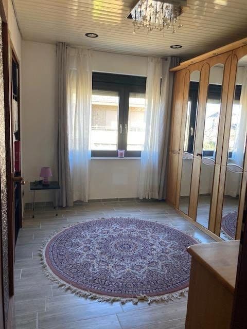 Prodej domu 148 m², pozemek 228 m², Langenfeld (Rheinland), Severní Porýní-Vestfálsko Prodej domu 148 m², pozemek 228 m², Langenfeld (Rheinland), Severní Porýní-Vestfálsko