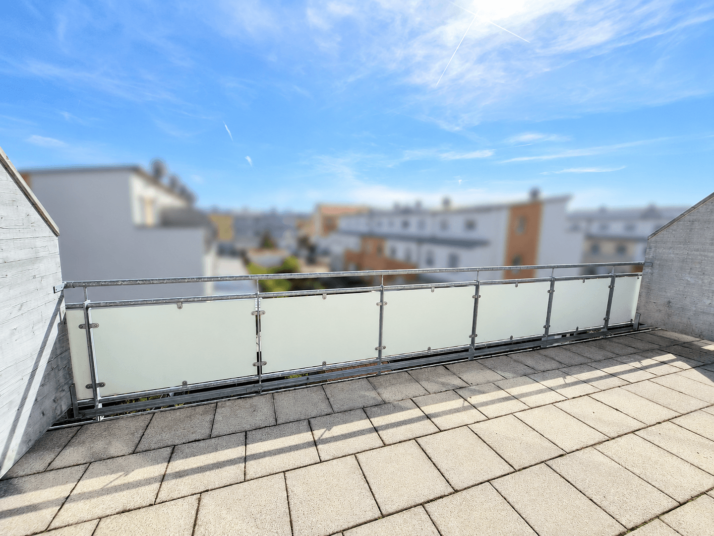 Prodej domu 164 m², pozemek 165 m², Adelsdorf, Bavorsko Prodej domu 164 m², pozemek 165 m², Adelsdorf, Bavorsko