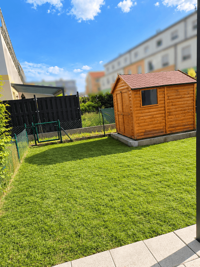 Prodej domu 164 m², pozemek 165 m², Adelsdorf, Bavorsko Prodej domu 164 m², pozemek 165 m², Adelsdorf, Bavorsko