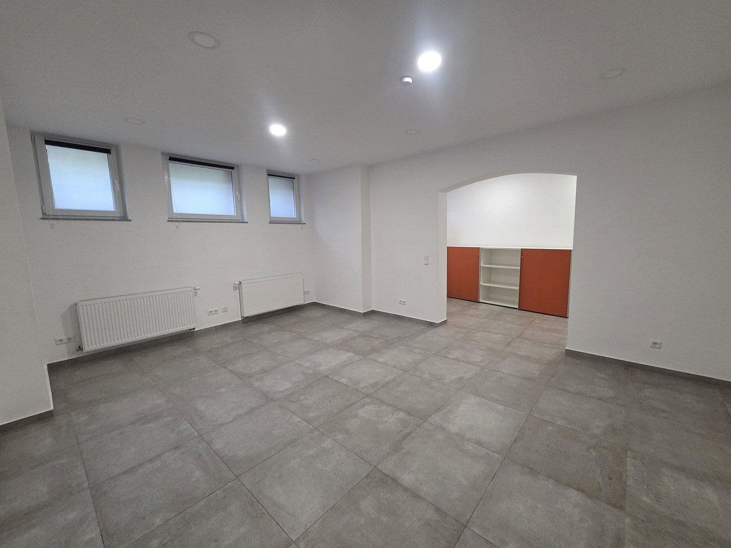 Pronájem kanceláře 110 m², Stuttgart, Bádensko-Württembersko Pronájem kanceláře 110 m², Stuttgart, Bádensko-Württembersko
