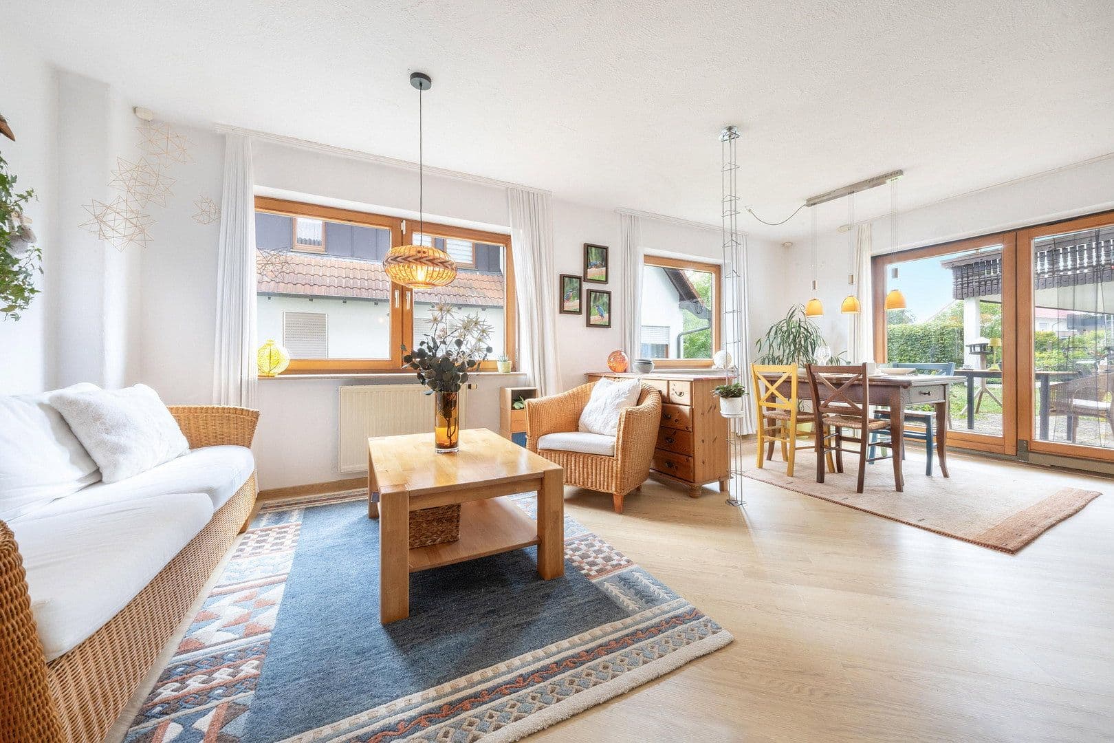 Prodej bytu 3+1 86 m², Kreuzstraße 50, Gechingen, Bádensko-Württembersko Prodej bytu 3+1 86 m², Kreuzstraße 50, Gechingen, Bádensko-Württembersko