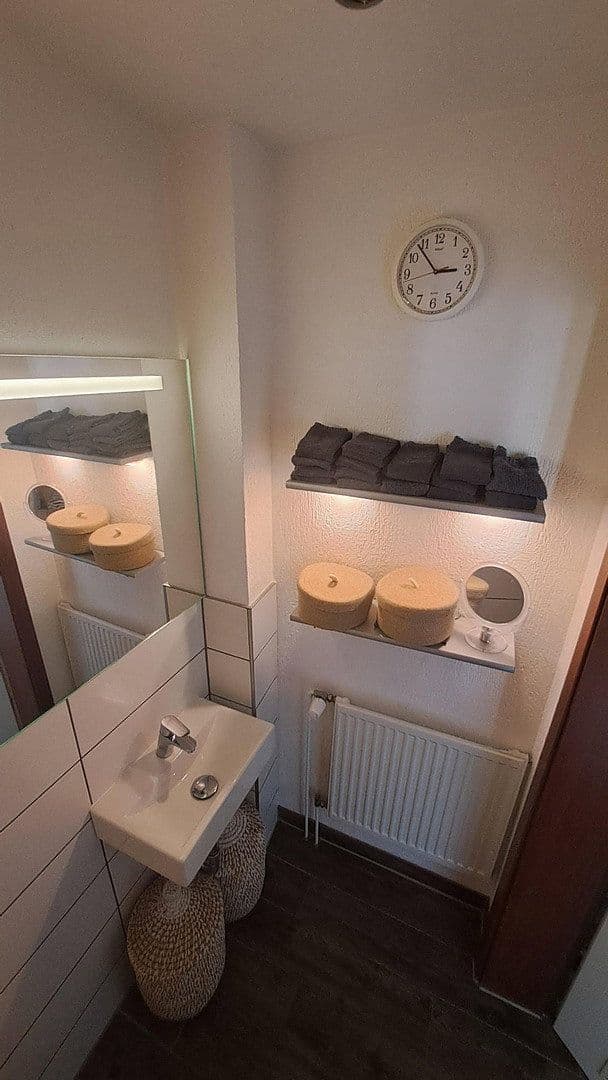 Prodej domu 135 m², pozemek 220 m², Laatzen, Dolní Sasko Prodej domu 135 m², pozemek 220 m², Laatzen, Dolní Sasko