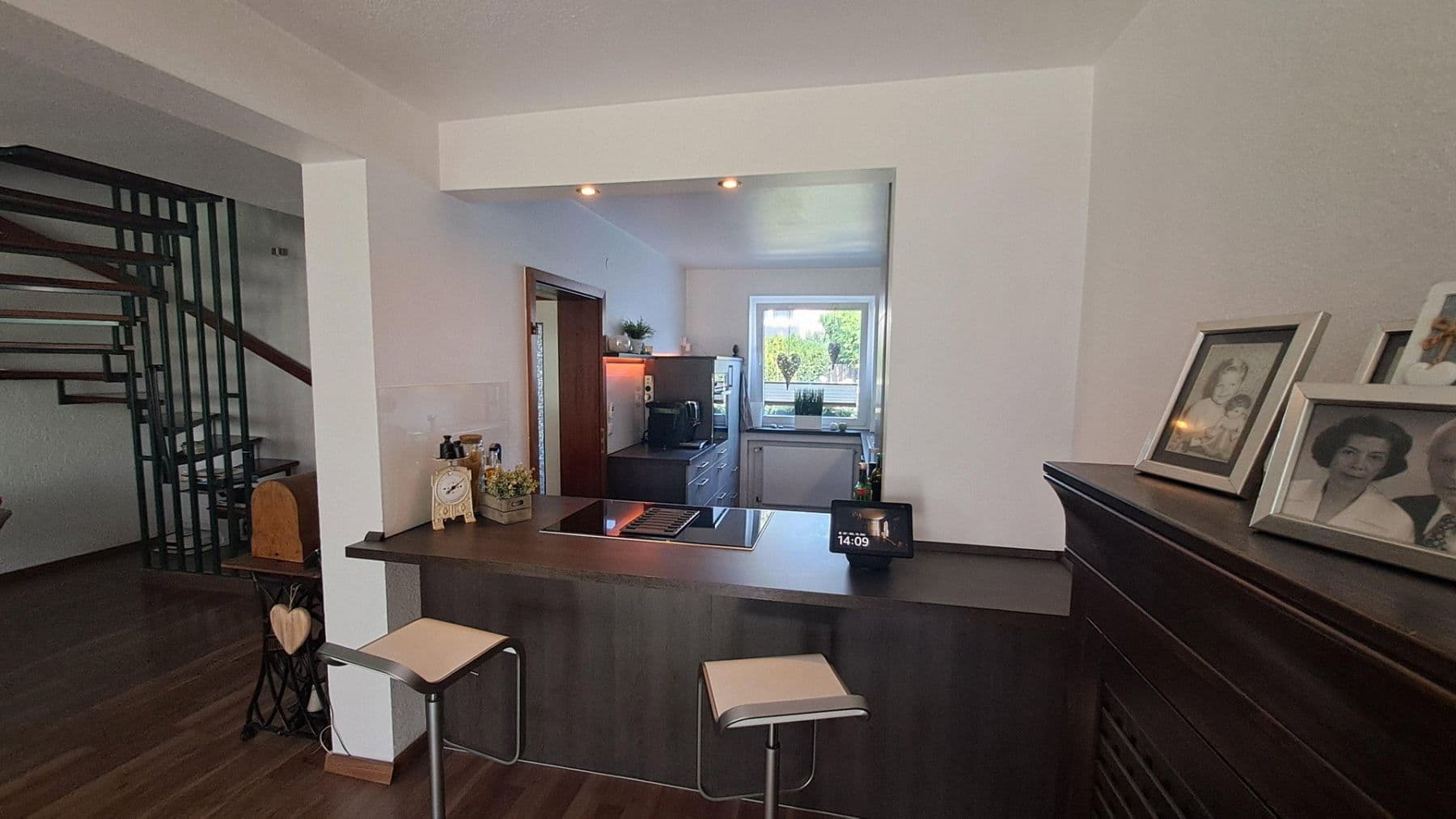 Prodej domu 135 m², pozemek 220 m², Laatzen, Dolní Sasko Prodej domu 135 m², pozemek 220 m², Laatzen, Dolní Sasko