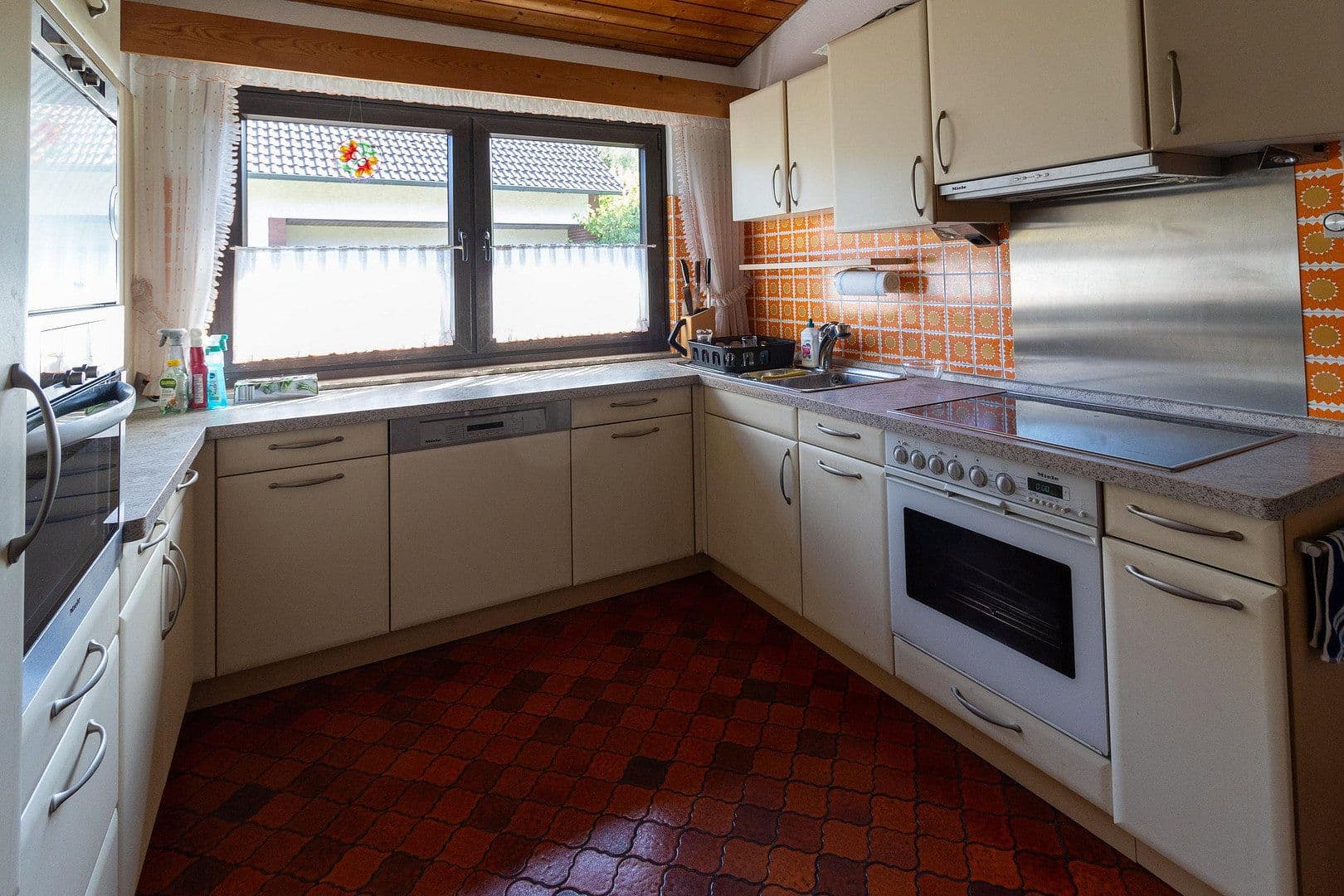Prodej domu 133 m², pozemek 792 m², Bad Oeynhausen, Severní Porýní-Vestfálsko Prodej domu 133 m², pozemek 792 m², Bad Oeynhausen, Severní Porýní-Vestfálsko