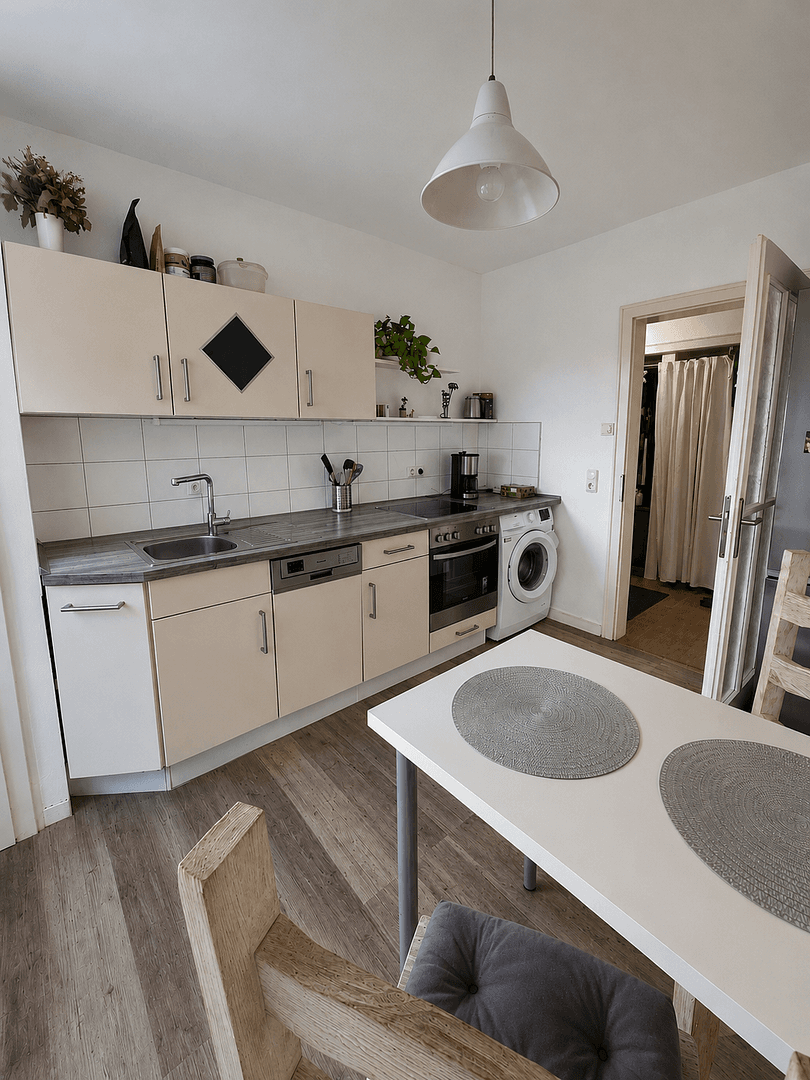 Prodej bytu 3+1 76 m², Karolingerstraße 10, Koblenz, Porýní-Falc Prodej bytu 3+1 76 m², Karolingerstraße 10, Koblenz, Porýní-Falc