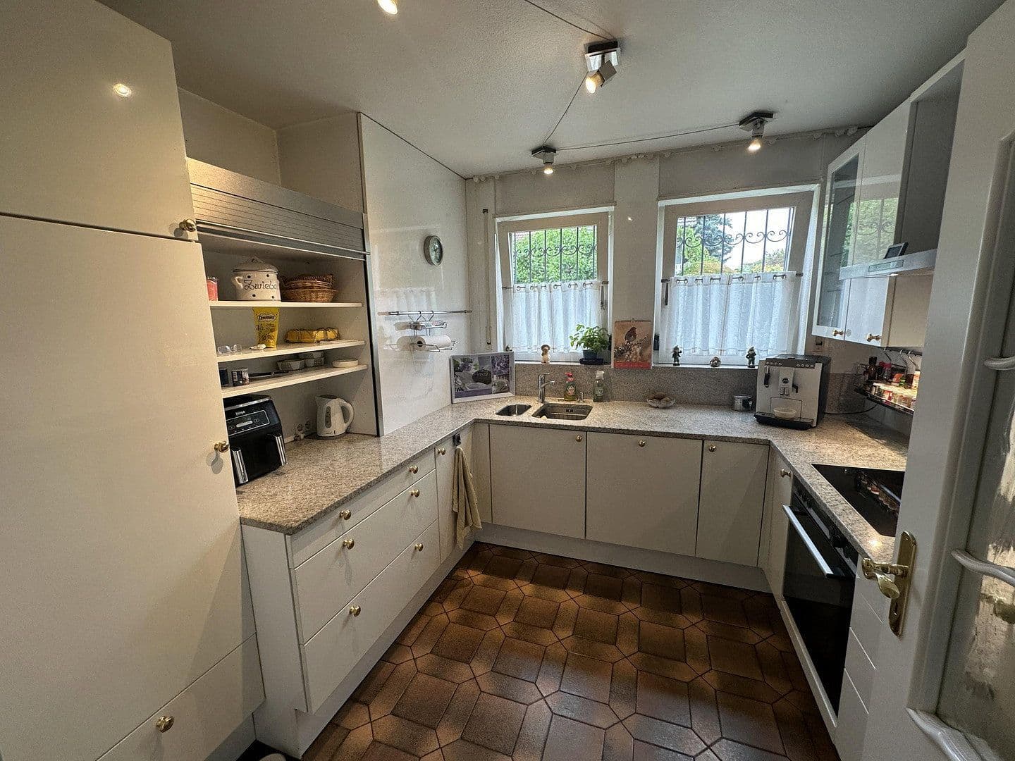 Prodej domu 181 m², pozemek 334 m², Mannheim, Bádensko-Württembersko Prodej domu 181 m², pozemek 334 m², Mannheim, Bádensko-Württembersko