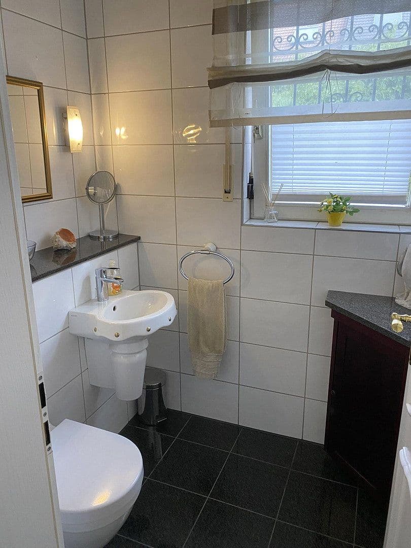 Prodej domu 181 m², pozemek 334 m², Mannheim, Bádensko-Württembersko Prodej domu 181 m², pozemek 334 m², Mannheim, Bádensko-Württembersko