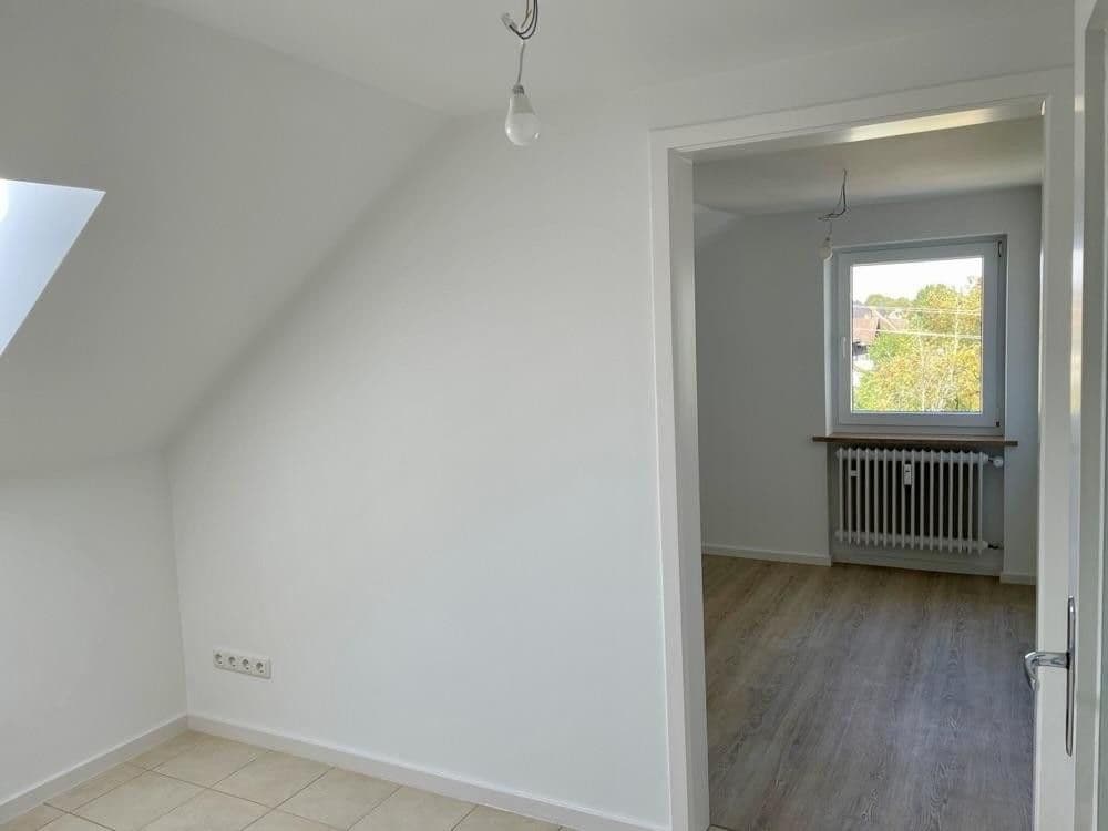 Pronájem bytu 3+1 55 m², Franz-Töpsl-Weg 15, München, Bavorsko Pronájem bytu 3+1 55 m², Franz-Töpsl-Weg 15, München, Bavorsko
