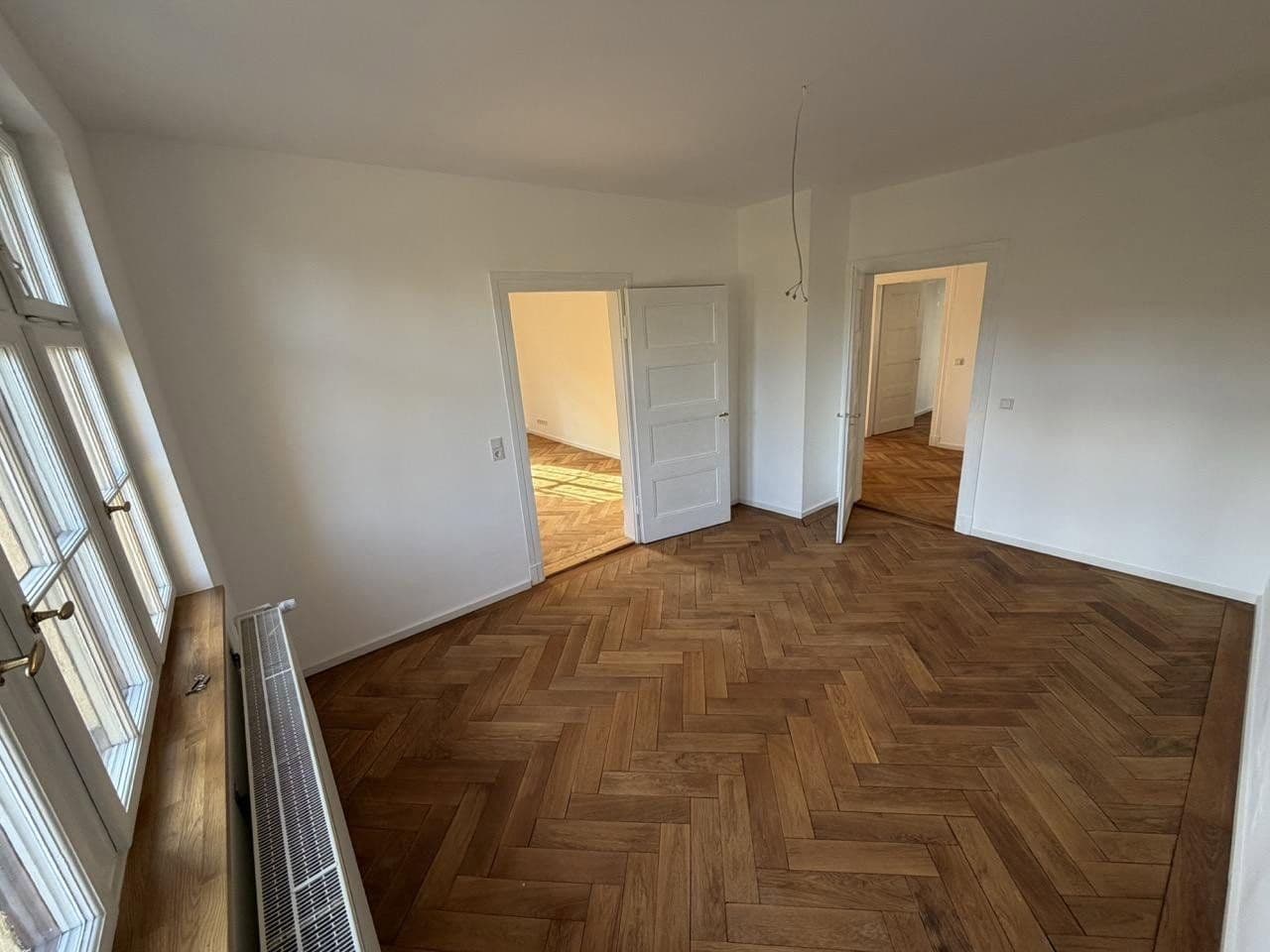 Prodej bytu 6+1 146 m², Friedrich-Ebert-Straße 18, Göppingen, Bádensko-Württembersko Prodej bytu 6+1 146 m², Friedrich-Ebert-Straße 18, Göppingen, Bádensko-Württembersko