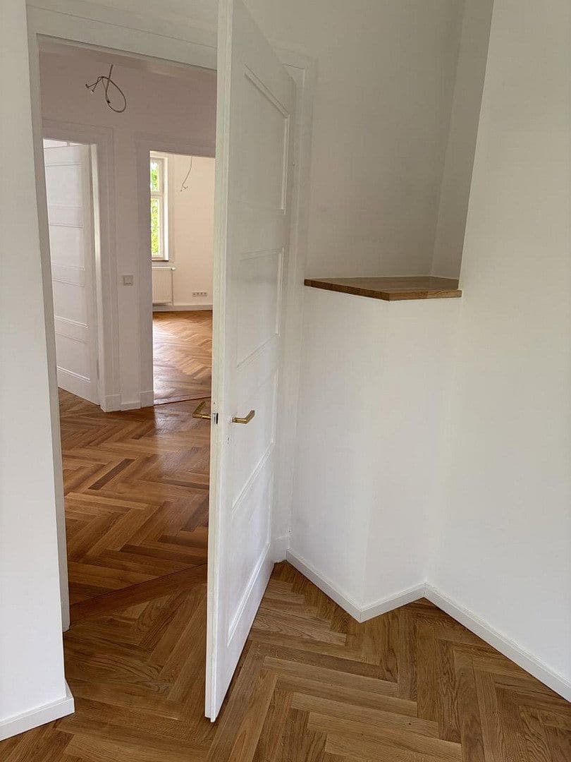 Prodej bytu 6+1 146 m², Friedrich-Ebert-Straße 18, Göppingen, Bádensko-Württembersko Prodej bytu 6+1 146 m², Friedrich-Ebert-Straße 18, Göppingen, Bádensko-Württembersko