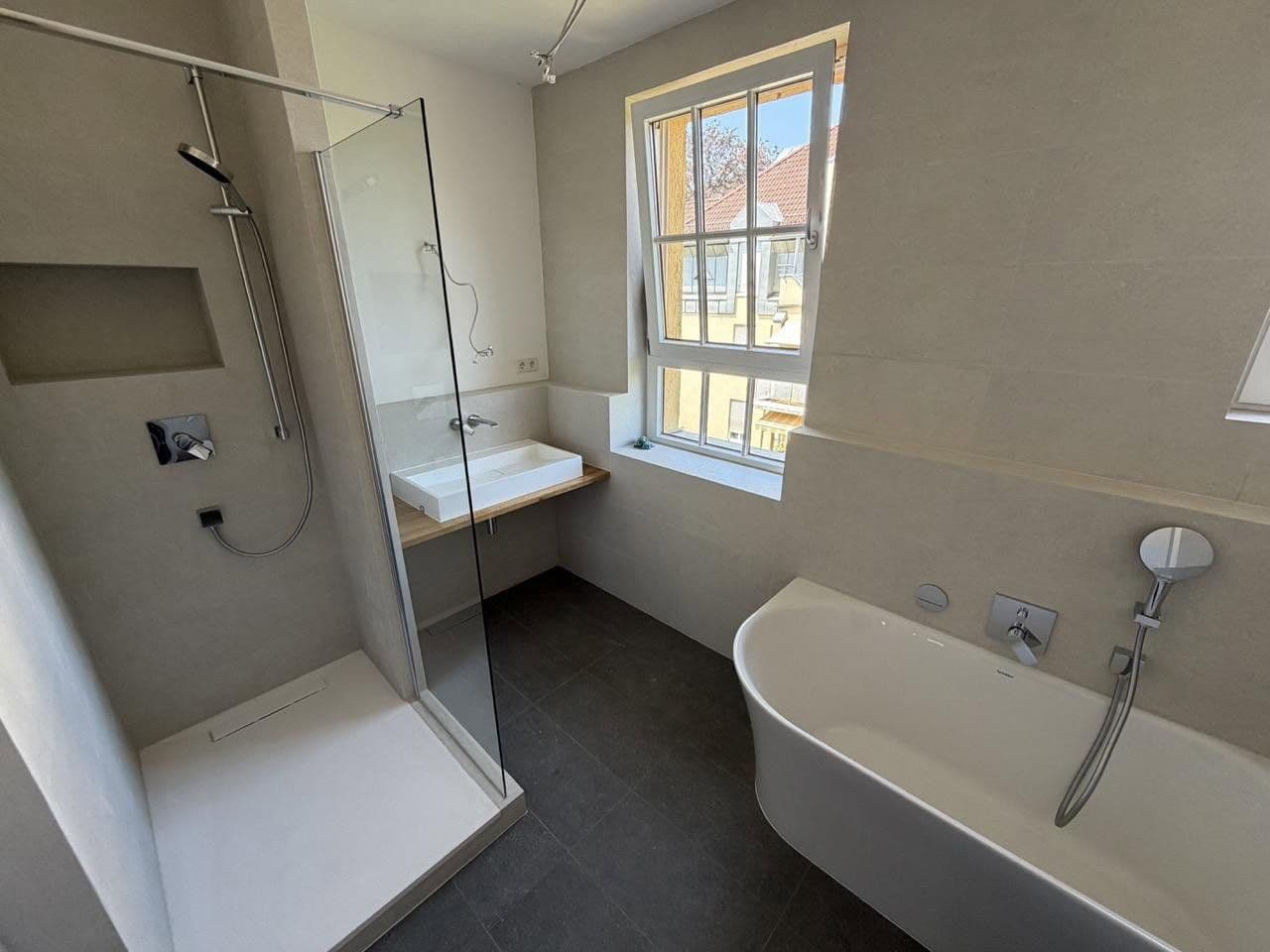 Prodej bytu 6+1 146 m², Friedrich-Ebert-Straße 18, Göppingen, Bádensko-Württembersko Prodej bytu 6+1 146 m², Friedrich-Ebert-Straße 18, Göppingen, Bádensko-Württembersko