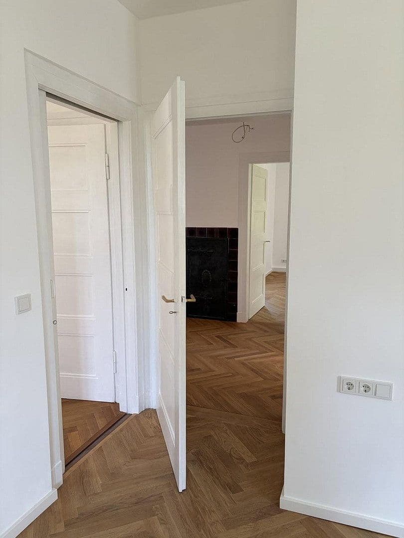 Prodej bytu 6+1 146 m², Friedrich-Ebert-Straße 18, Göppingen, Bádensko-Württembersko Prodej bytu 6+1 146 m², Friedrich-Ebert-Straße 18, Göppingen, Bádensko-Württembersko