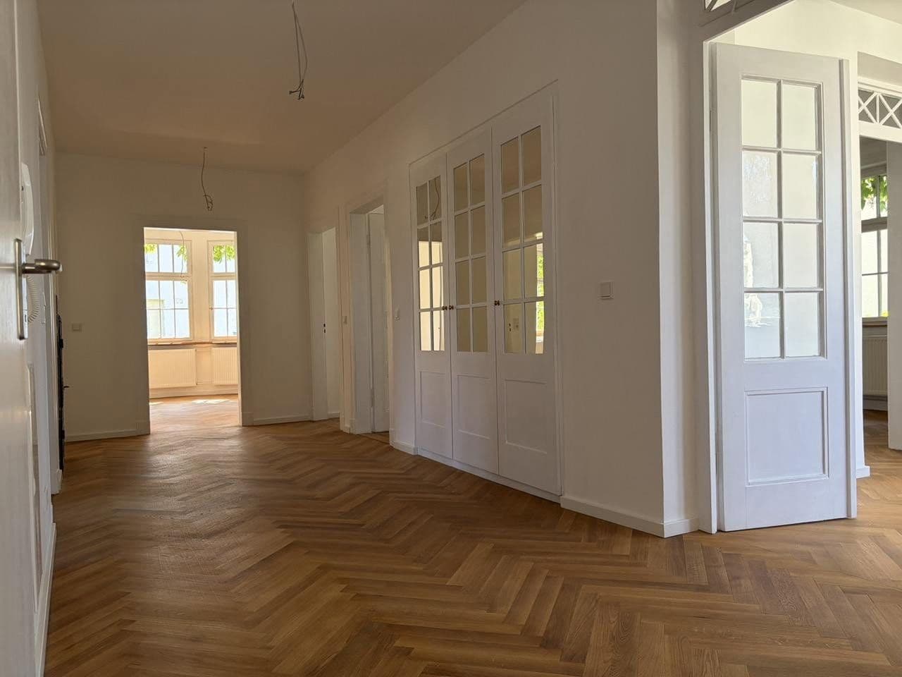 Prodej bytu 6+1 146 m², Friedrich-Ebert-Straße 18, Göppingen, Bádensko-Württembersko Prodej bytu 6+1 146 m², Friedrich-Ebert-Straße 18, Göppingen, Bádensko-Württembersko