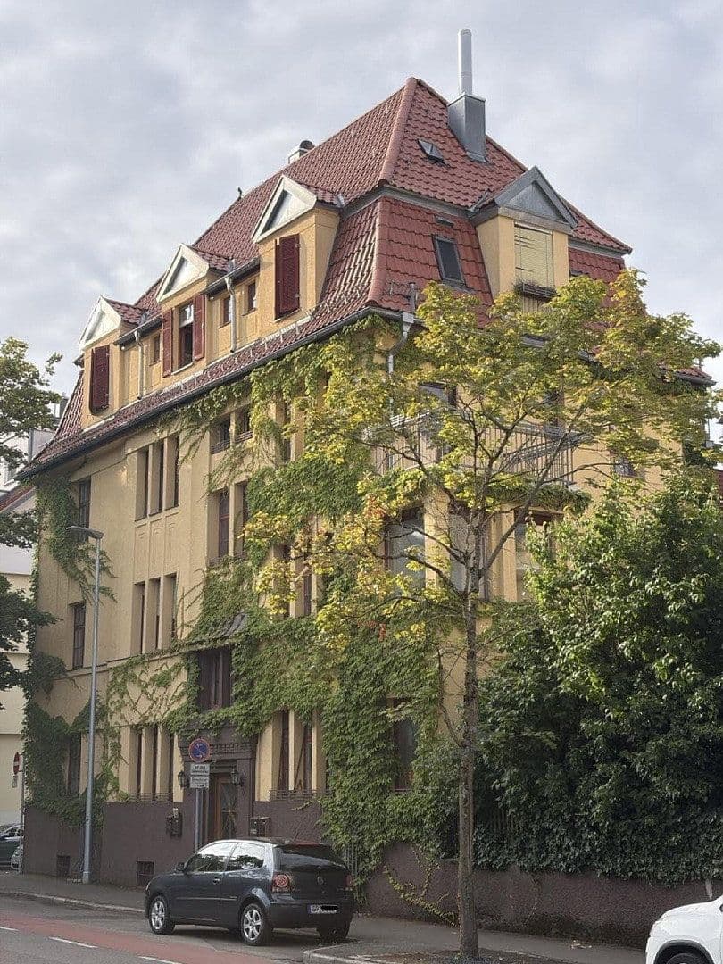 Prodej bytu 6+1 146 m², Friedrich-Ebert-Straße 18, Göppingen, Bádensko-Württembersko Prodej bytu 6+1 146 m², Friedrich-Ebert-Straße 18, Göppingen, Bádensko-Württembersko