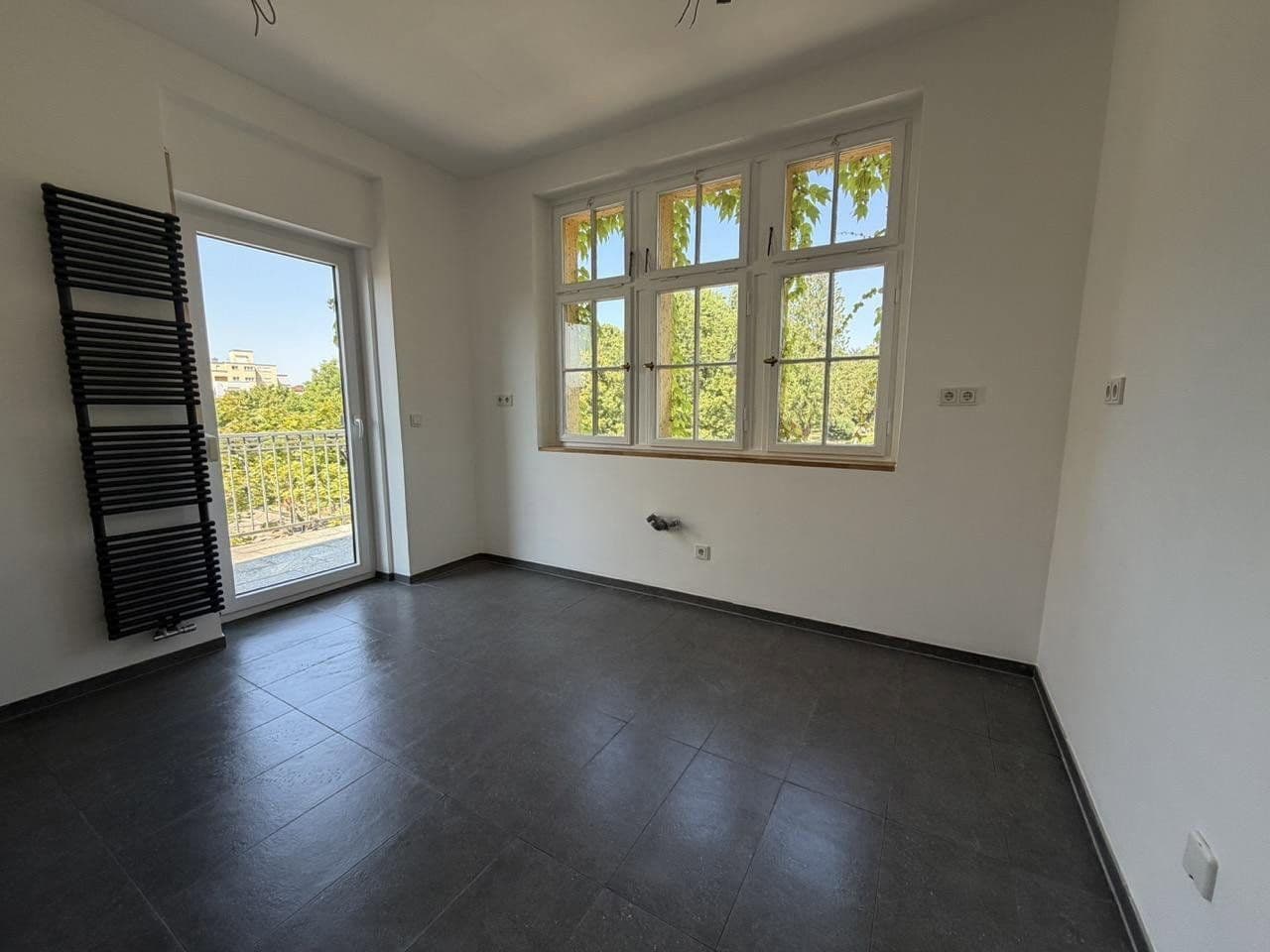 Prodej bytu 6+1 146 m², Friedrich-Ebert-Straße 18, Göppingen, Bádensko-Württembersko Prodej bytu 6+1 146 m², Friedrich-Ebert-Straße 18, Göppingen, Bádensko-Württembersko
