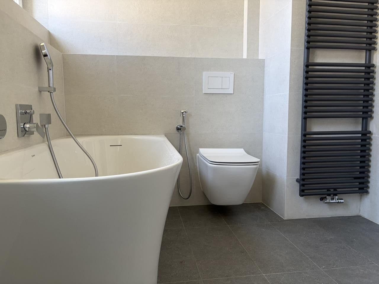 Prodej bytu 6+1 146 m², Friedrich-Ebert-Straße 18, Göppingen, Bádensko-Württembersko Prodej bytu 6+1 146 m², Friedrich-Ebert-Straße 18, Göppingen, Bádensko-Württembersko