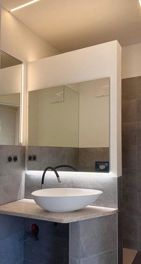 Prodej domu 300 m², pozemek 1.000 m², Solingen, Severní Porýní-Vestfálsko Prodej domu 300 m², pozemek 1.000 m², Solingen, Severní Porýní-Vestfálsko
