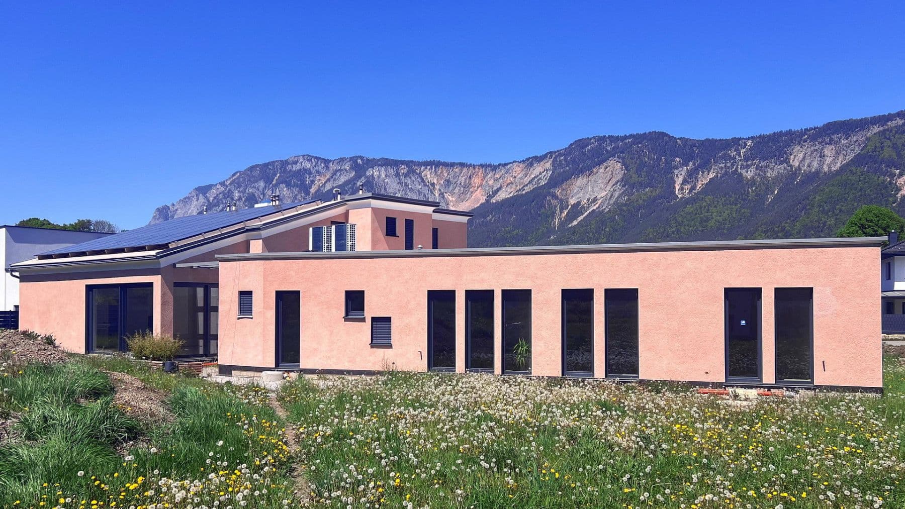 Prodej domu 300 m², pozemek 1.000 m², Solingen, Severní Porýní-Vestfálsko Prodej domu 300 m², pozemek 1.000 m², Solingen, Severní Porýní-Vestfálsko
