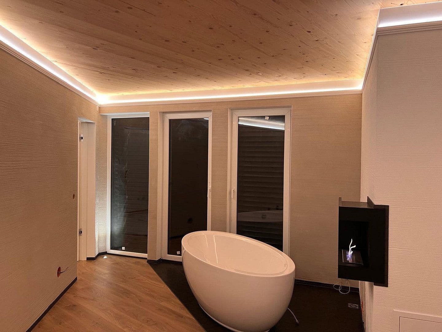 Prodej domu 300 m², pozemek 1.000 m², Solingen, Severní Porýní-Vestfálsko Prodej domu 300 m², pozemek 1.000 m², Solingen, Severní Porýní-Vestfálsko