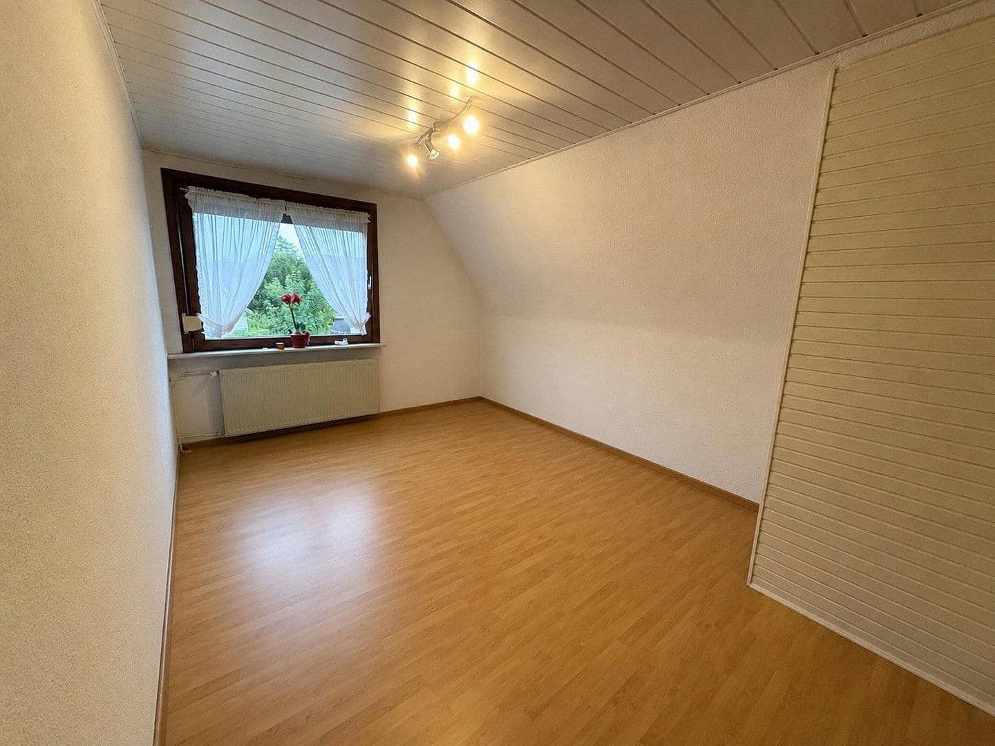 Prodej domu 124 m², pozemek 853 m², Schenefeld, Šlesvicko-Holštýnsko Prodej domu 124 m², pozemek 853 m², Schenefeld, Šlesvicko-Holštýnsko
