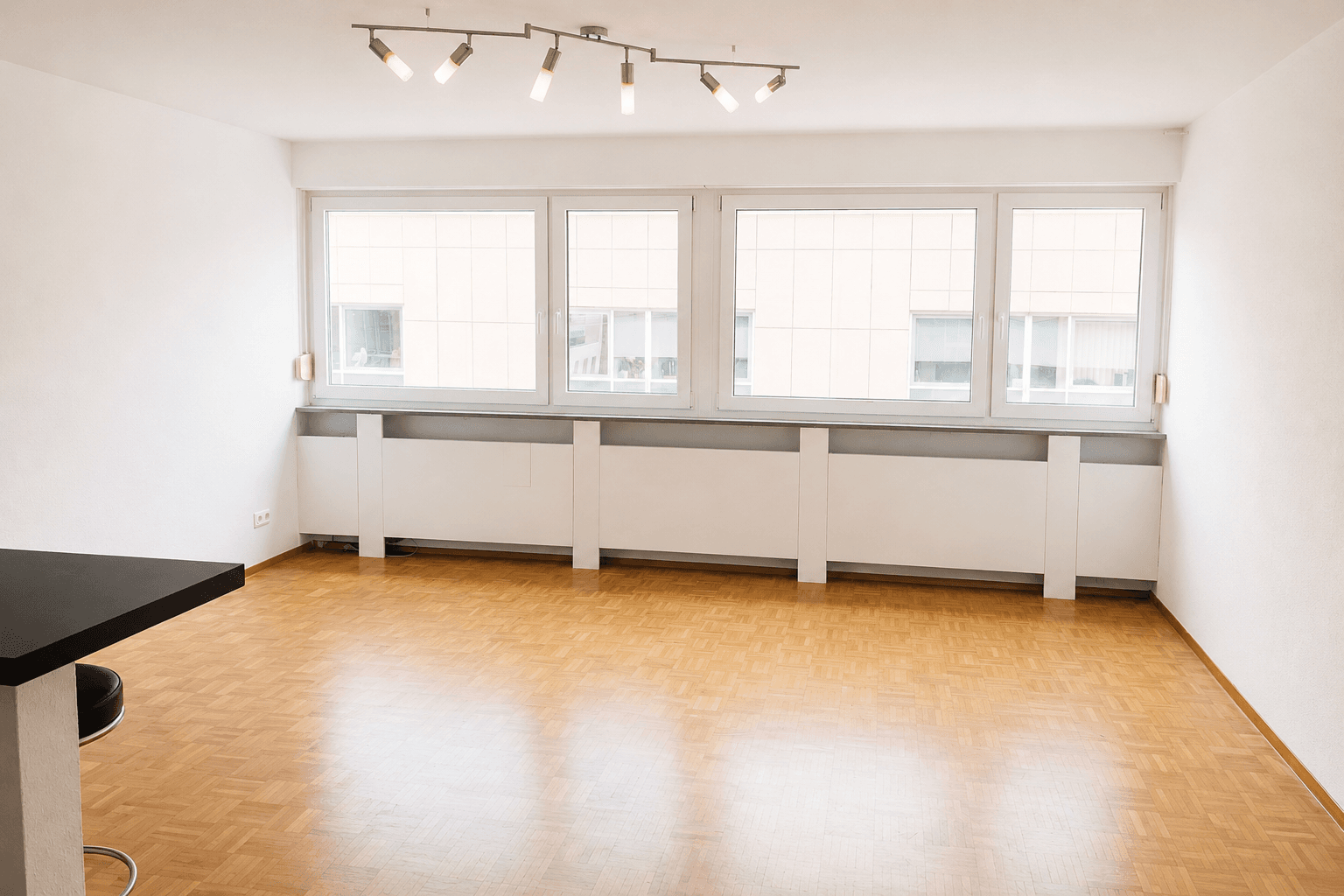 Prodej bytu 2+1 51 m², Augustenstr. 10, Stuttgart, Bádensko-Württembersko Prodej bytu 2+1 51 m², Augustenstr. 10, Stuttgart, Bádensko-Württembersko