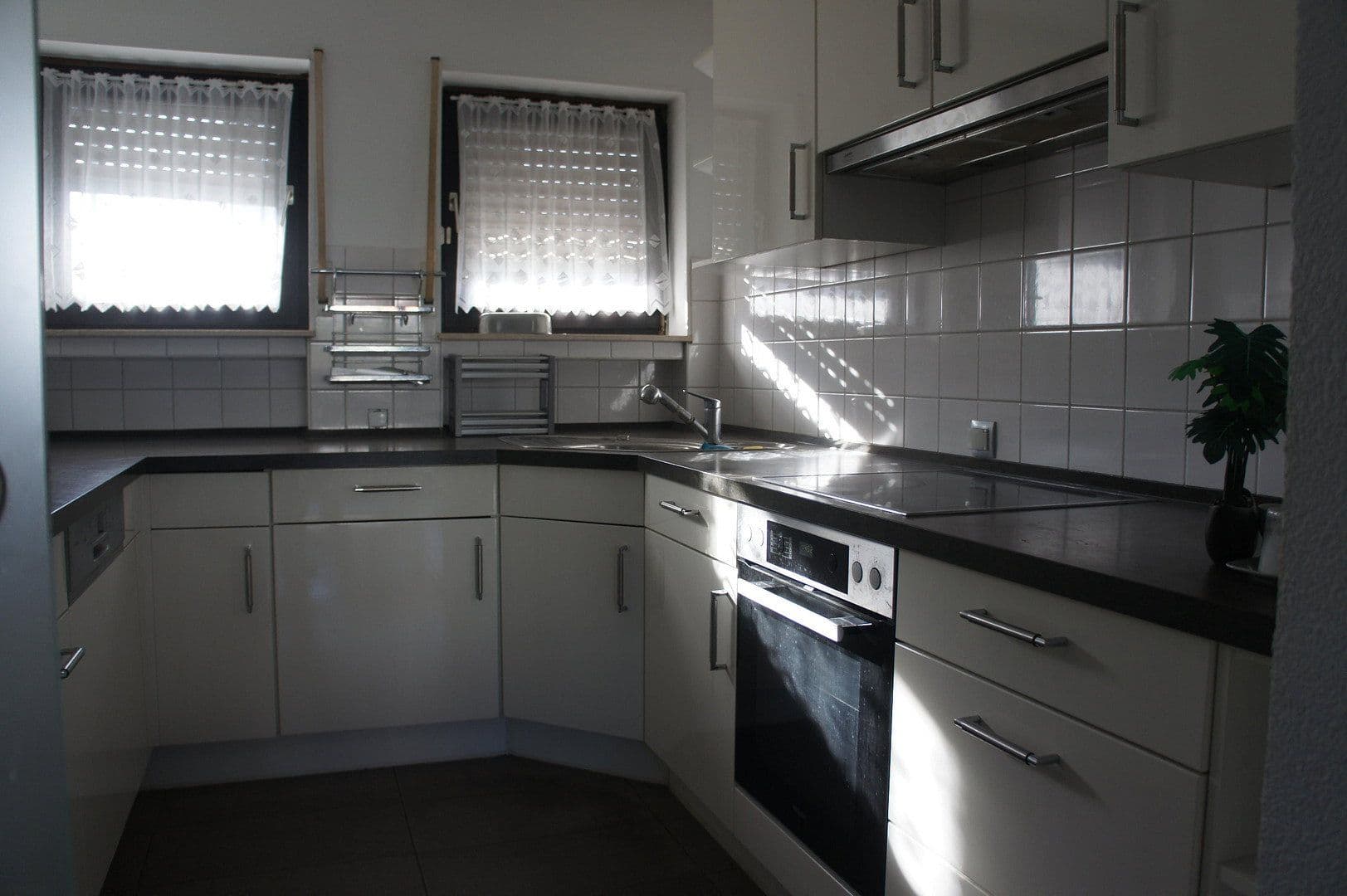 Prodej domu 209 m², pozemek 370 m², Bernhardstr.6, Mühlheim am Main, Hessen Prodej domu 209 m², pozemek 370 m², Bernhardstr.6, Mühlheim am Main, Hessen