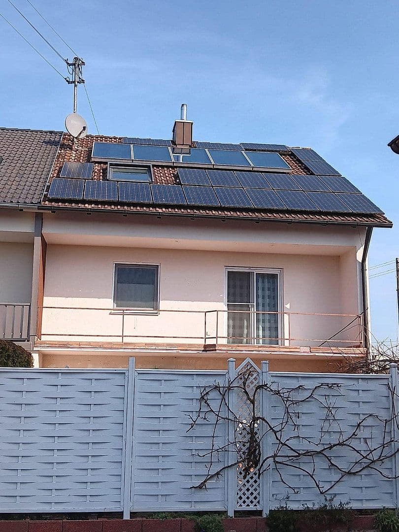 Prodej domu 186 m², pozemek 558 m², Königsbrunn, Bavorsko Prodej domu 186 m², pozemek 558 m², Königsbrunn, Bavorsko