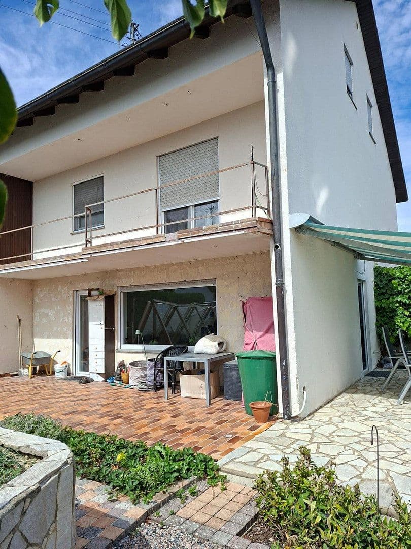 Prodej domu 186 m², pozemek 558 m², Königsbrunn, Bavorsko Prodej domu 186 m², pozemek 558 m², Königsbrunn, Bavorsko