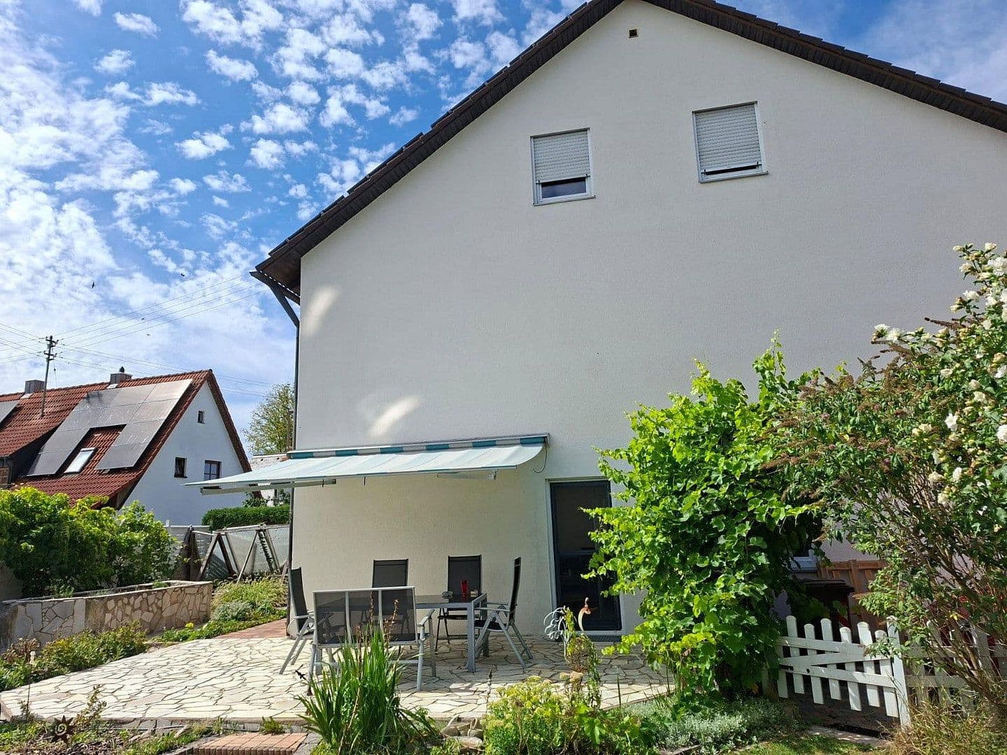 Prodej domu 186 m², pozemek 558 m², Königsbrunn, Bavorsko Prodej domu 186 m², pozemek 558 m², Königsbrunn, Bavorsko