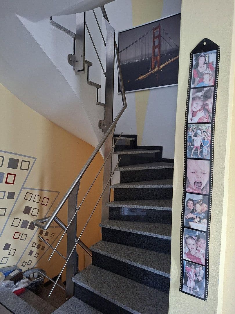 Prodej domu 186 m², pozemek 558 m², Königsbrunn, Bavorsko Prodej domu 186 m², pozemek 558 m², Königsbrunn, Bavorsko